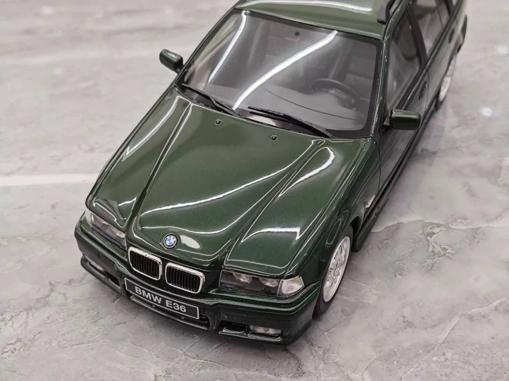 [OTTO] 1:18 BMW 1995 E36 328i Touring grön modellbil harts