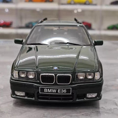 [OTTO] 1:18 BMW 1995 E36 328i Touring grön modellbil harts