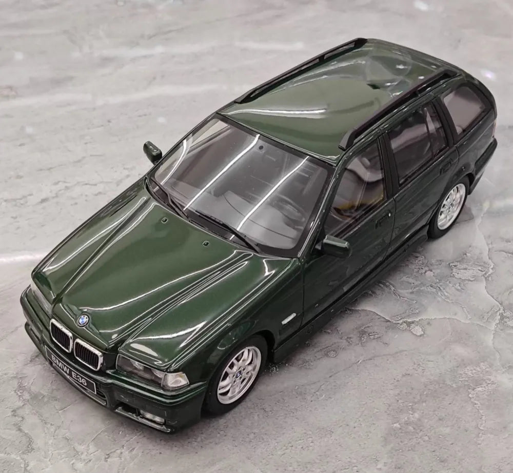 [OTTO] 1:18 BMW 1995 E36 328i Touring grön modellbil harts