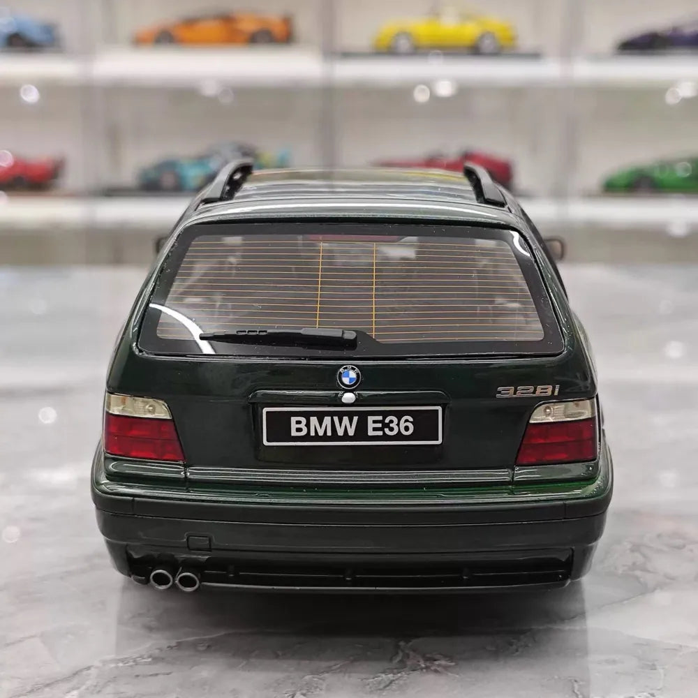 [OTTO] 1:18 BMW 1995 E36 328i Touring grön modellbil harts