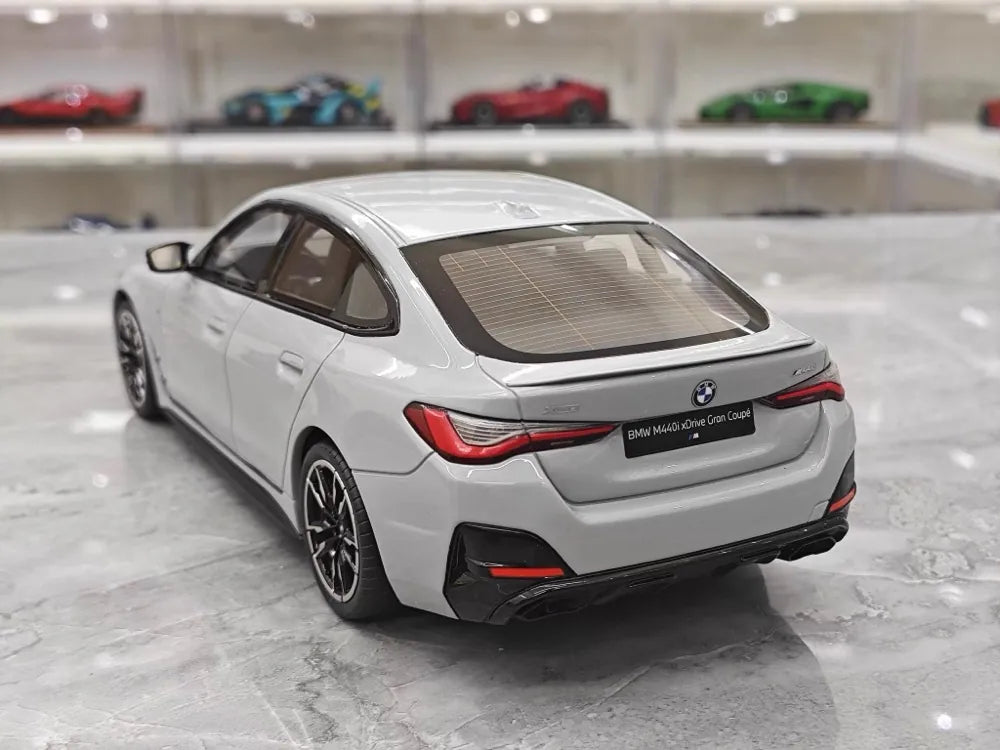 [OTTO] 1:18 BMW 2021 M440i xDrive Gran grigio modellino di auto resina