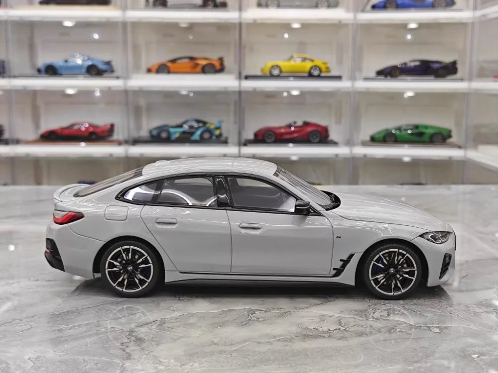 [OTTO] 1:18 BMW 2021 M440i xDrive Gran grigio modellino di auto resina