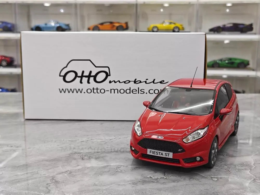 [OTTO] 1:18 Ford 2013 Fiesta MK7 ST Red Model Car Resin