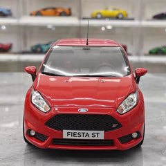 [OTTO] 1:18 Ford 2013 Fiesta MK7 ST Red Model Car Resin