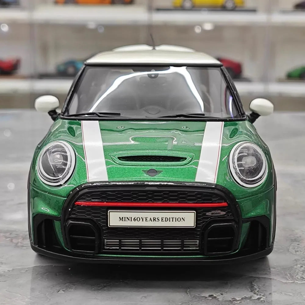 [OTTO] 1:18 MINI 2019 Cooper F56 JCW 60 Years edizione resina