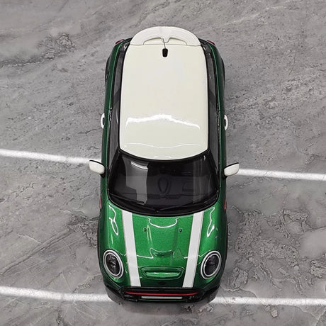 [OTTO] 1:18 MINI 2019 Cooper F56 JCW 60 Years Edition Resin