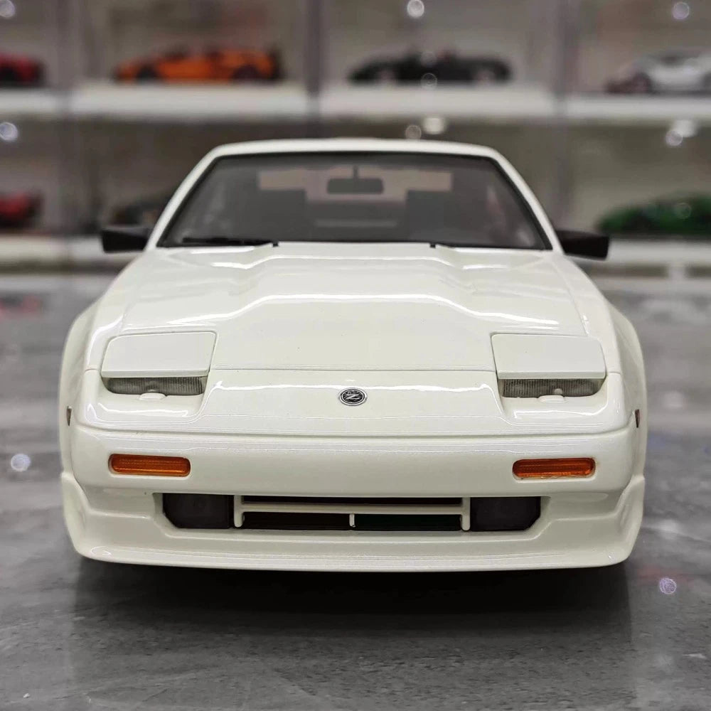 [OTTO] 1:18 Nissan 1984 300ZX Turbo Z31 White Model Car Resin