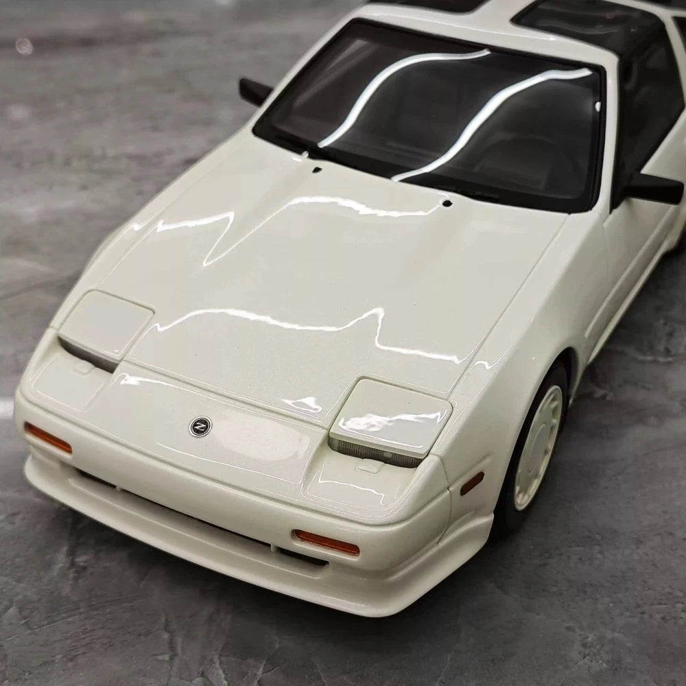 [OTTO] 1:18 Nissan 1984 300ZX Turbo Z31 White Model Car Resin