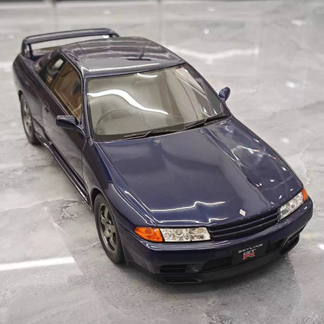 [OTTO] 1:18 Nissan Skyline GT-R R32 blauw modelauto Hars