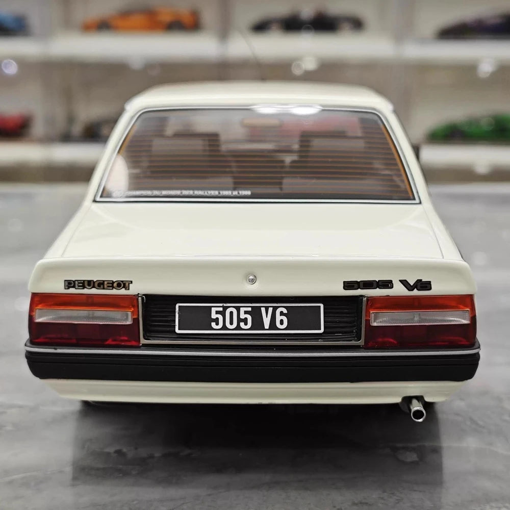 [OTTO] 1:18 Peugeot 1989 505 V6 White Model Car Resin