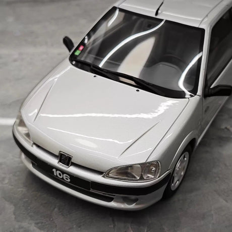 [OTTO] 1:18 Peugeot 1995 106 Silver Model Car Resin