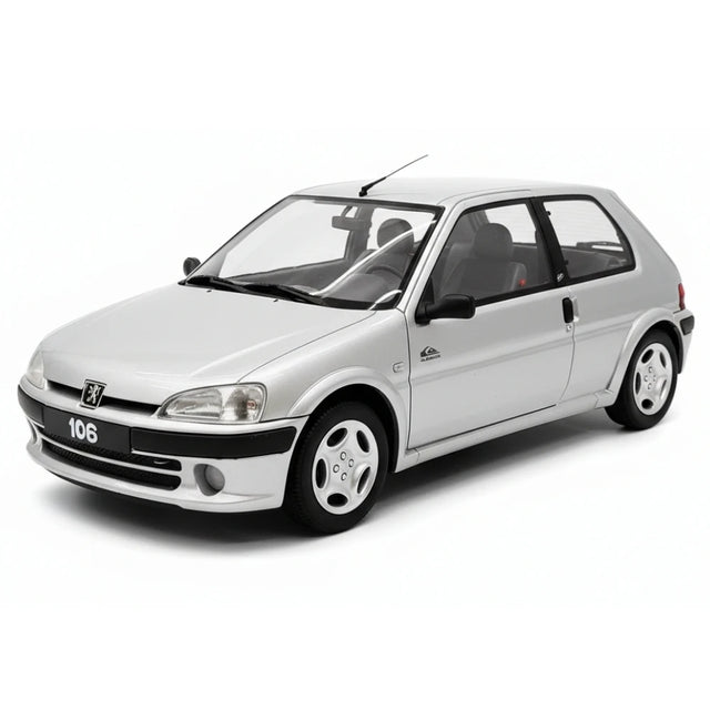 [OTTO] 1:18 Peugeot 1995 106 argento modellino di auto resina
