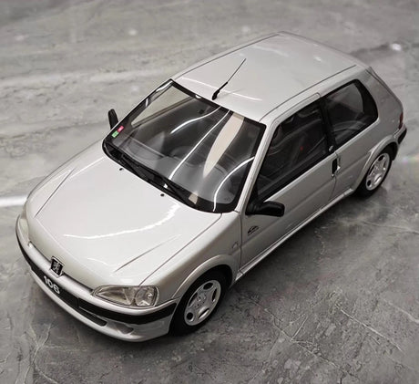 [OTTO] 1:18 Peugeot 1995 106 Silver Model Car Resin