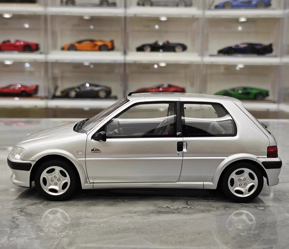 [OTTO] 1:18 Peugeot 1995 106 Silver Model Car Resin