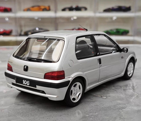 [OTTO] 1:18 Peugeot 1995 106 Silver Model Car Resin