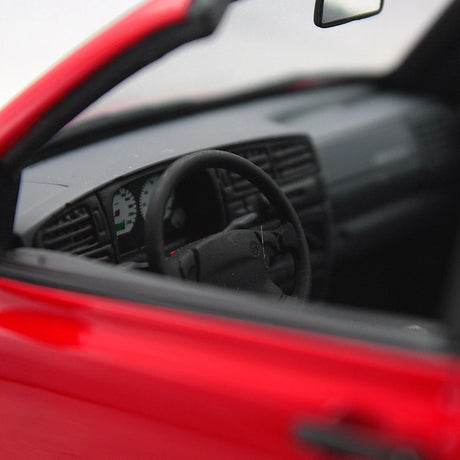 [OTTO] 1:18 Volkswagen 1998 Golf MK3 Cabriolet Red Model Car Resin