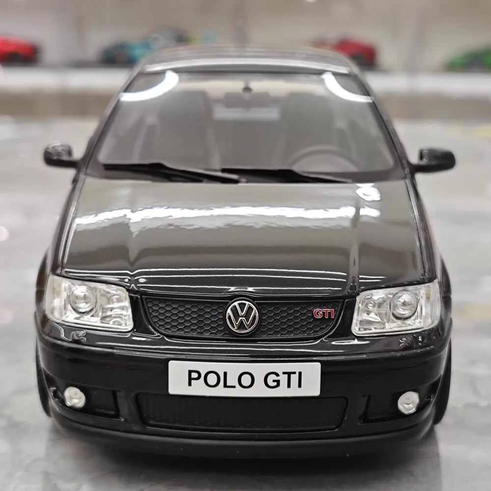 [OTTO] 1:18 Volkswagen 2001 Polo GTI ブラック モデルカー レジン