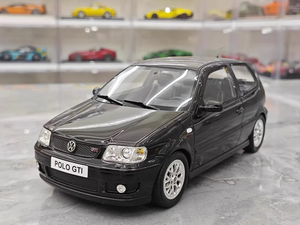 [OTTO] 1:18 Volkswagen 2001 Polo GTI ブラック モデルカー レジン