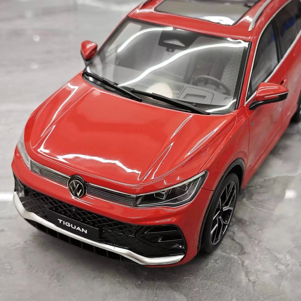 [OTTO] 1:18 Volkswagen 2025 Tiguan eTSI Red Model Car Resin