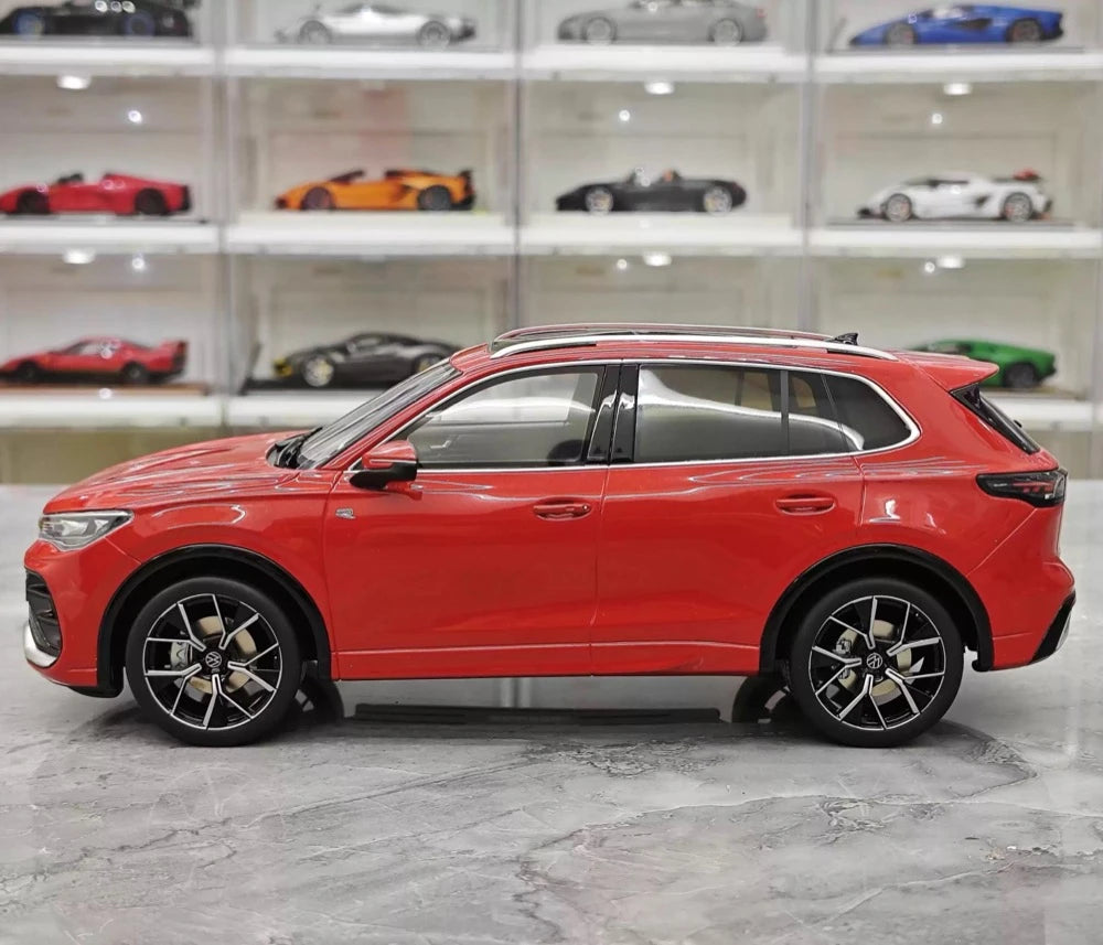 [OTTO] 1:18 Volkswagen 2025 Tiguan eTSI Red Model Car Resin
