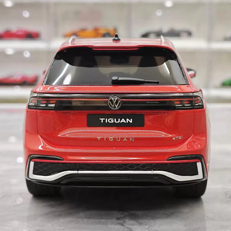 [OTTO] 1:18 Volkswagen 2025 Tiguan eTSI rood modelauto Hars