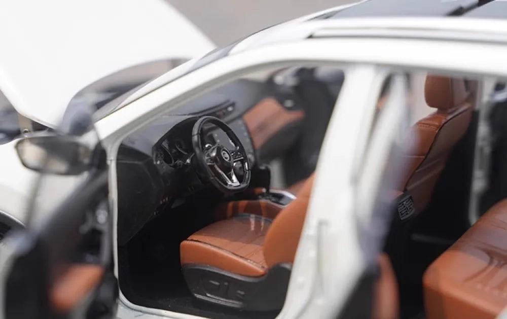 [Paudi] 1:18 Nissan 2018 X-Trail White Model Car Die-Cast