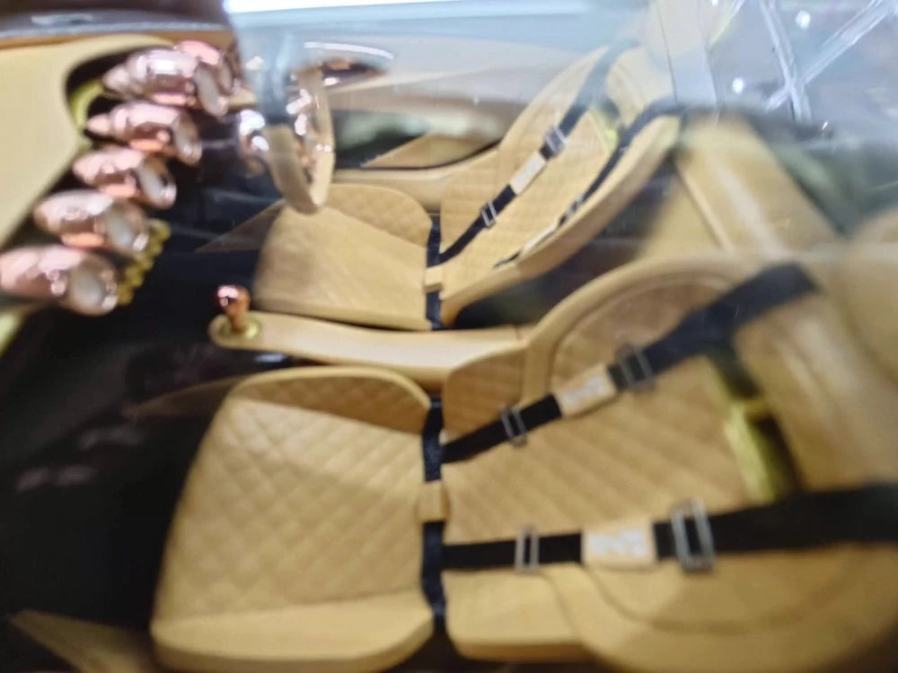 [Peako] 1:18 De Tomaso 2019 P72 Red Model Car Resin