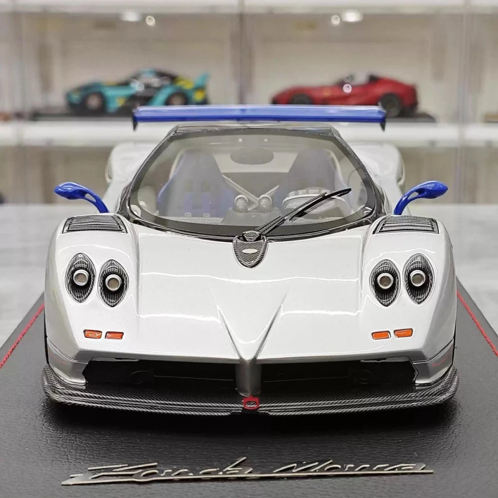 [Peako] 1:18 Pagani 2005 Zonda F Silver Model Car Resin