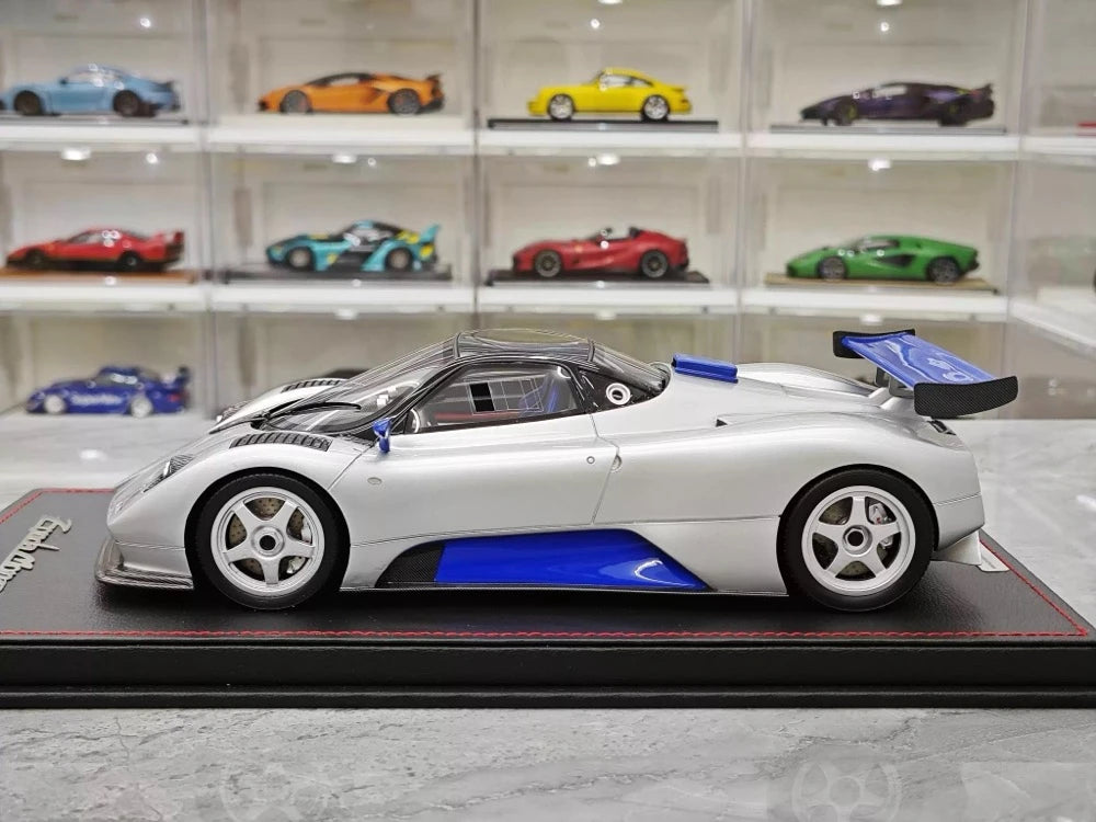 [Peako] 1:18 Pagani 2005 Zonda F Silver Model Car Resin