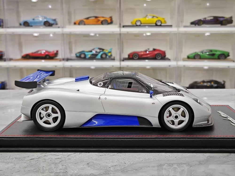 [Peako] 1:18 Pagani 2005 Zonda F Silver Model Car Resin