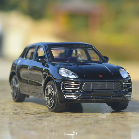 Porsche 2014 Macan svart 1:43 – pressgjuten visningsmodell