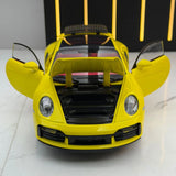 Porsche 2021 911 Turbo S geel 1:24 – diecast displaymodel