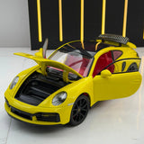 Porsche 2021 911 Turbo S geel 1:24 – diecast displaymodel