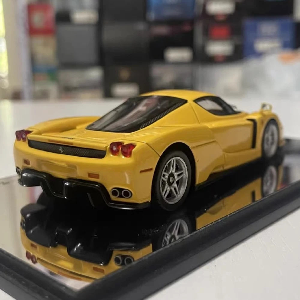 [Redline] 1:43 Ferrari 2002 Enzo Yellow Model Car Die-Cast