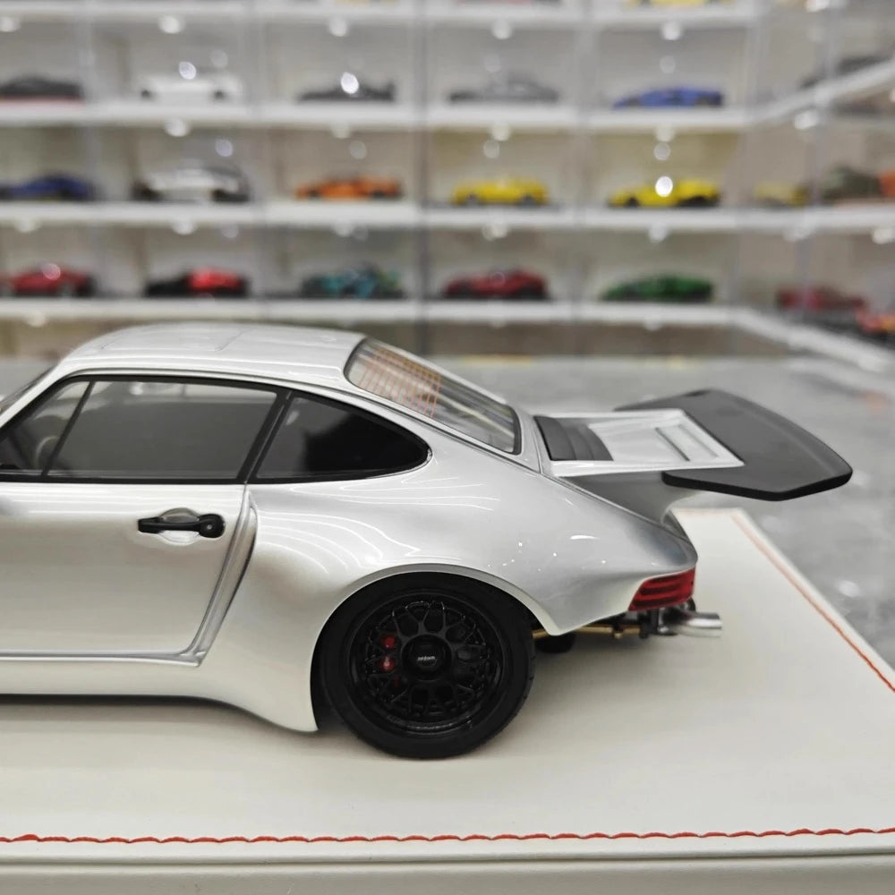 [Runner] 1:18 Porsche 1974 911 Carrera RSR 3.0 KS-R Silver Model Car Resin