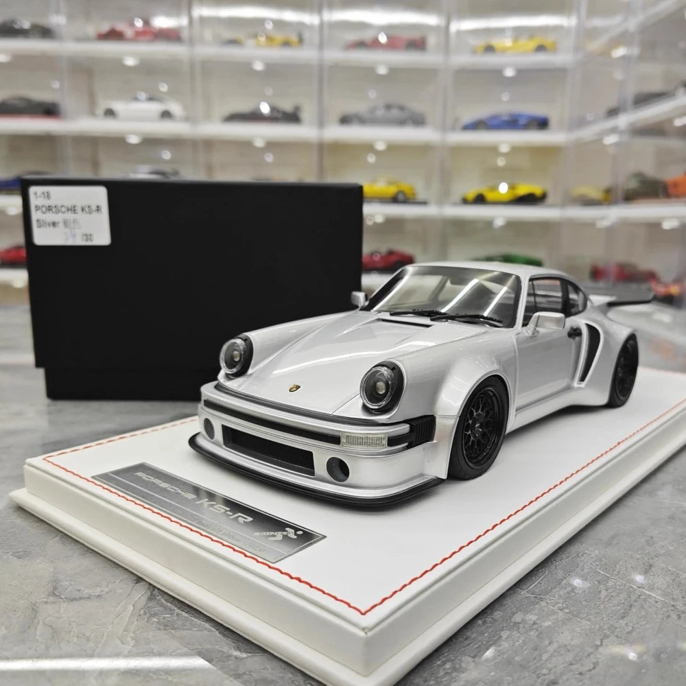 [Runner] 1:18 Porsche 1974 911 Carrera RSR 3.0 KS-R argento modellino di auto resina