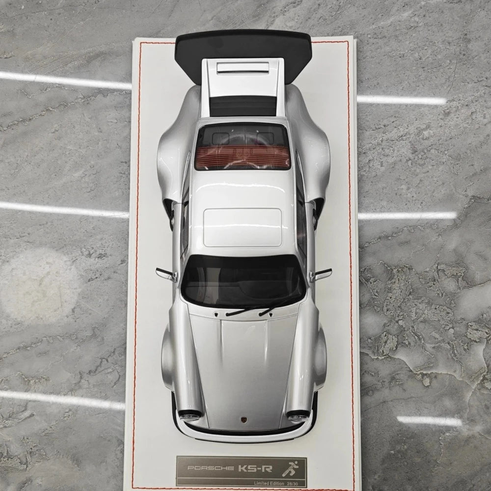 [Runner] 1:18 Porsche 1974 911 Carrera RSR 3.0 KS-R argento modellino di auto resina