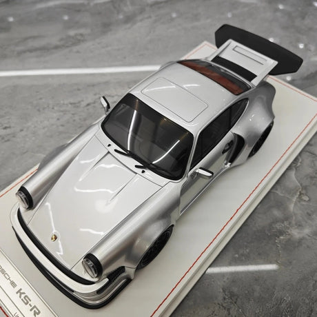[Runner] 1:18 Porsche 1974 911 Carrera RSR 3.0 KS-R Silver Model Car Resin