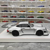 [Runner] 1:18 Porsche 1974 911 Carrera RSR 3.0 KS-R Silver Model Car Resin