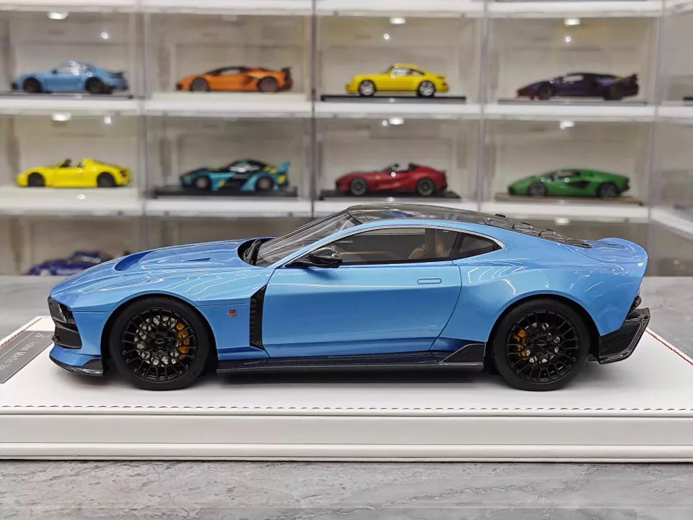 [Runner] 1:18 Aston Martin 2023 Valour Blue Model Car Resin