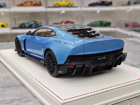[Runner] 1:18 Aston Martin 2023 Valour Blue Model Car Resin