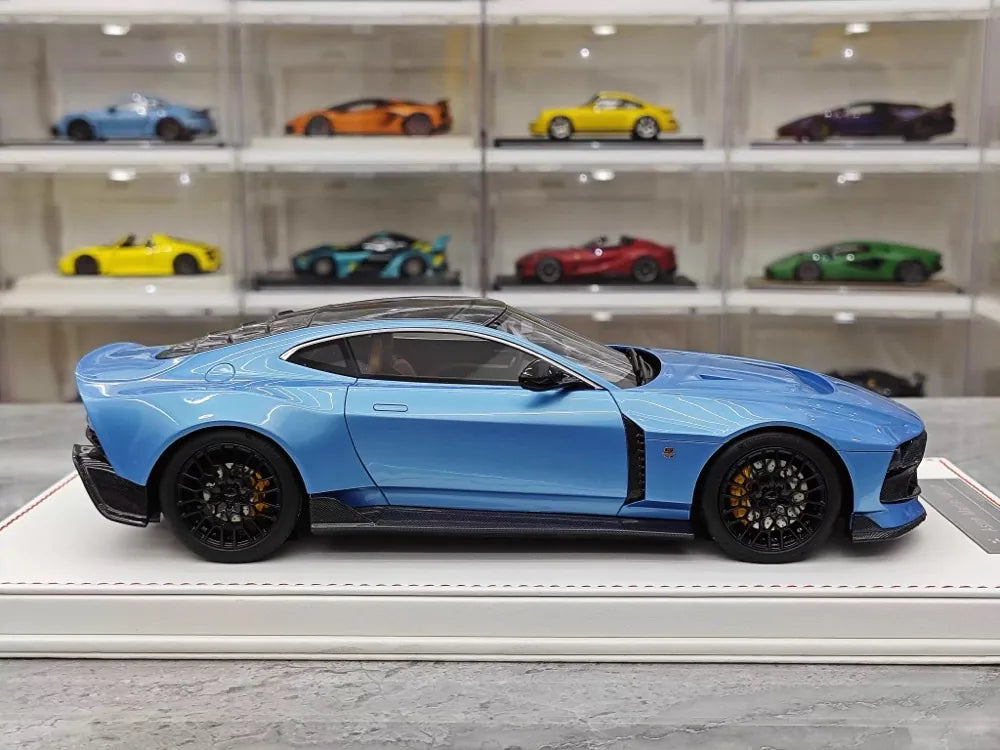 [Runner] 1:18 Aston Martin 2023 Valour Blue Model Car Resin