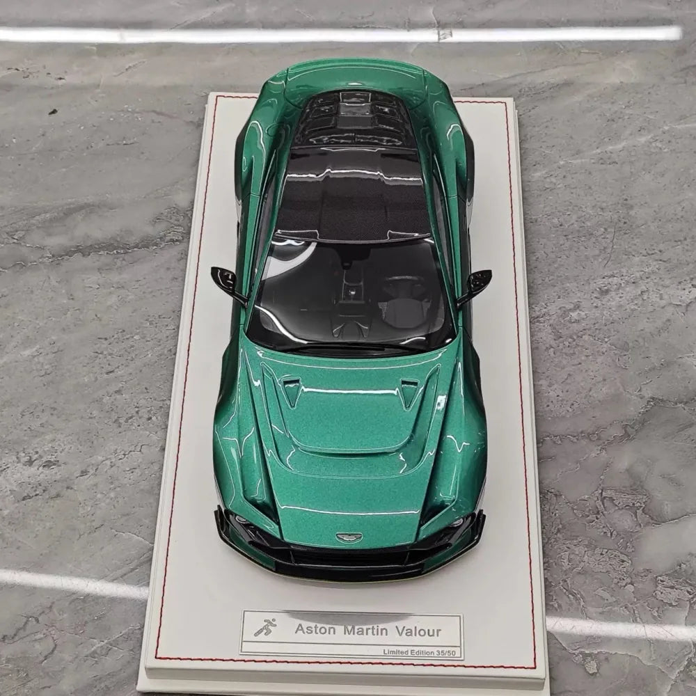 [Runner] 1:18 Aston Martin 2023 Valour Green Model Car Resin