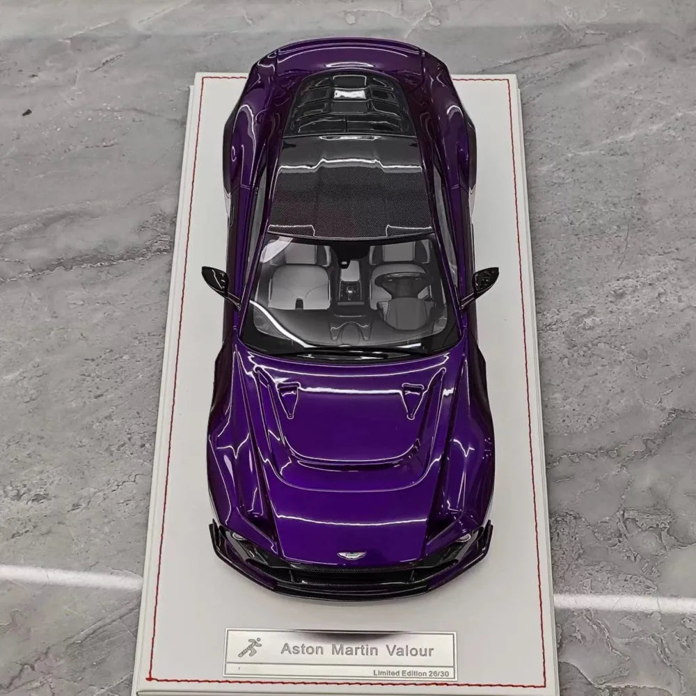 [Runner] 1:18 Aston Martin 2023 Valour Purple Model Car Resin