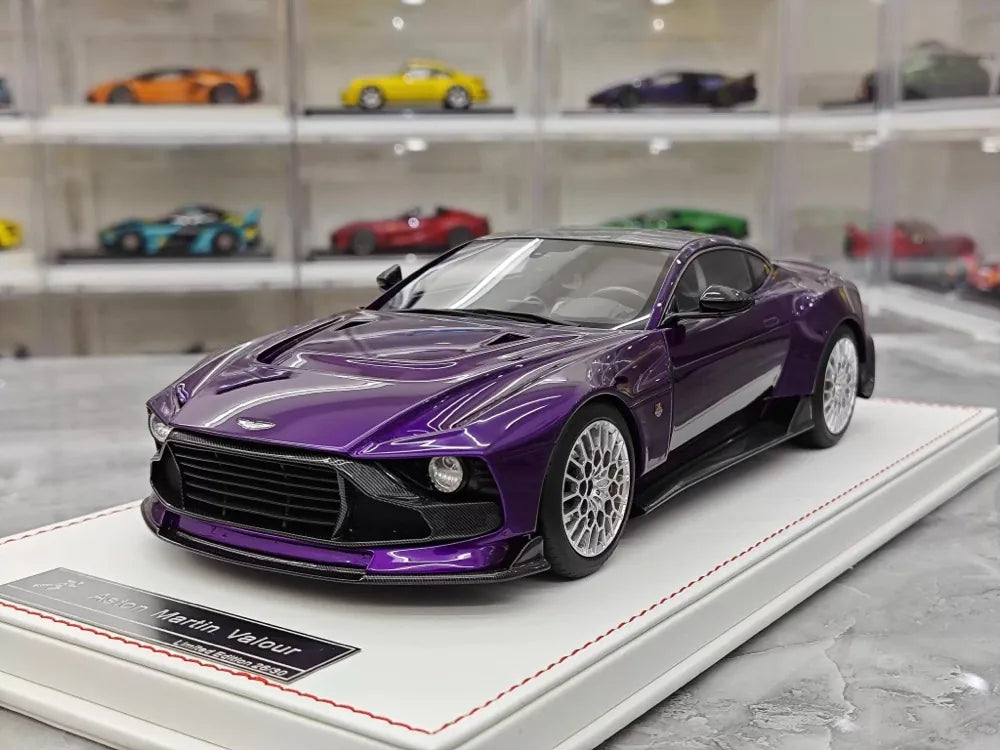 [Runner] 1:18 Aston Martin 2023 Valour Purple Model Car Resin