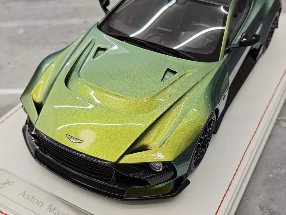 [Runner] 1:18 Aston Martin 2023 Valour Gold Model Car Resin