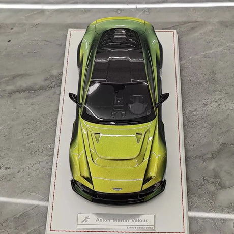 [Runner] 1:18 Aston Martin 2023 Valour Gold Model Car Resin