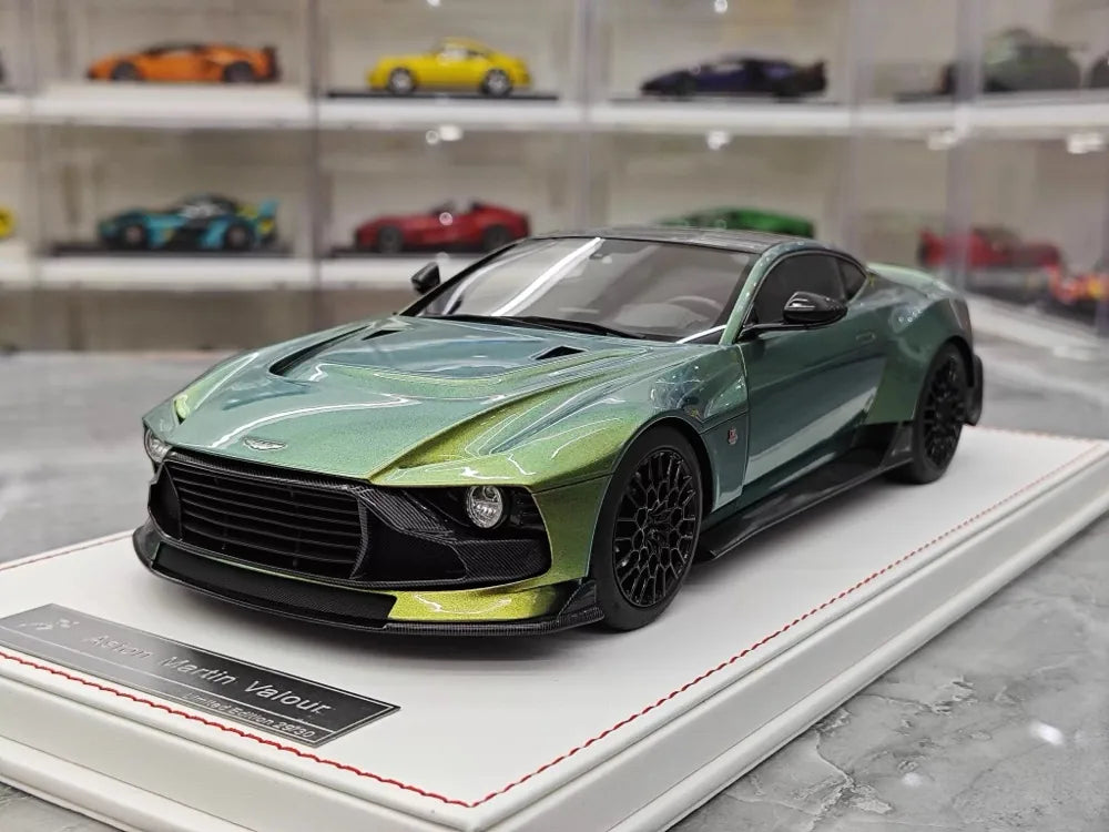 [Runner] 1:18 Aston Martin 2023 Valour Gold Model Car Resin