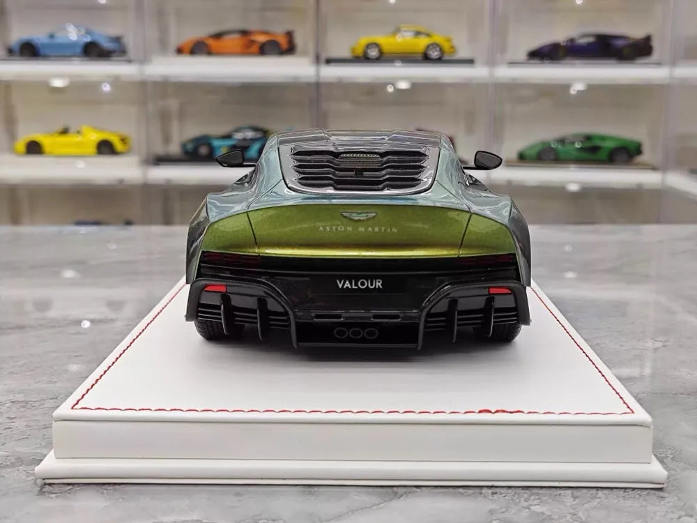 [Runner] 1:18 Aston Martin 2023 Valour Gold Model Car Resin