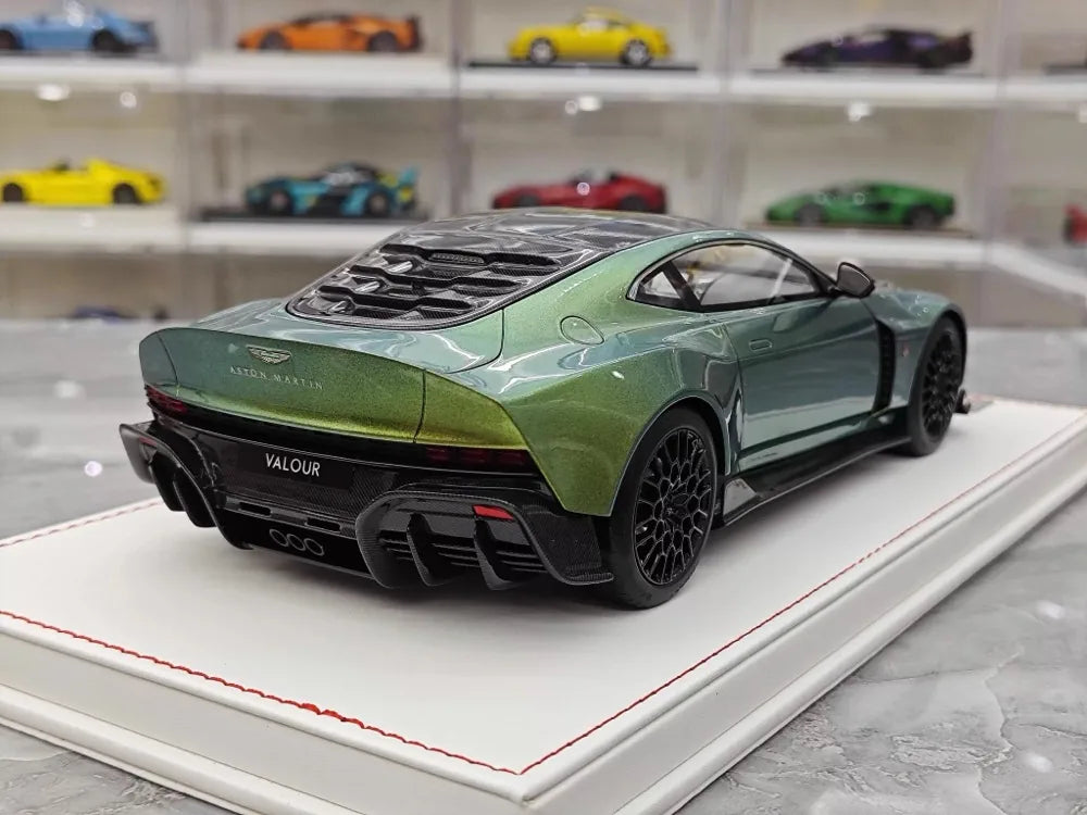 [Runner] 1:18 Aston Martin 2023 Valour Gold Model Car Resin